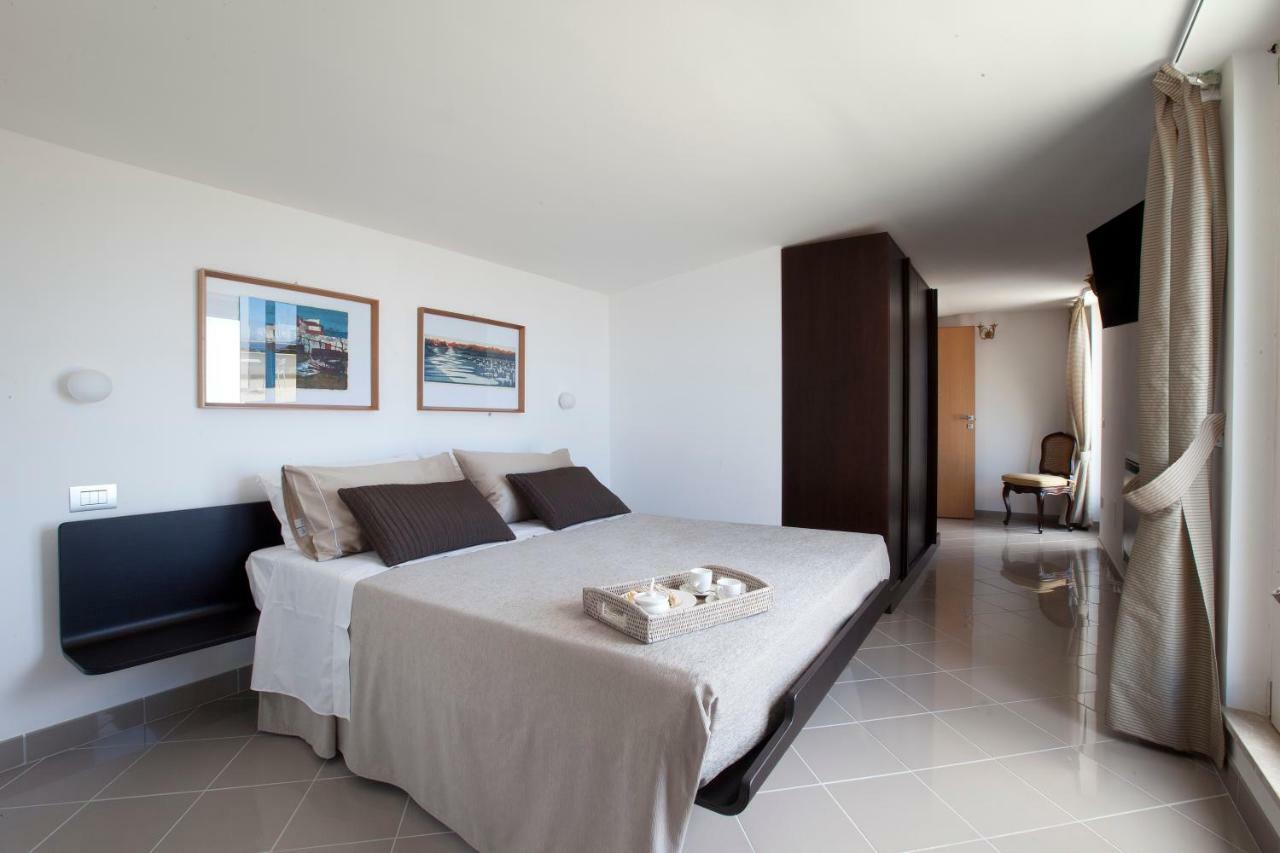 Villa Mambrini Sorrento Bagian luar foto